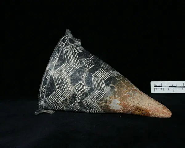 Red polished conical bowl - image 1