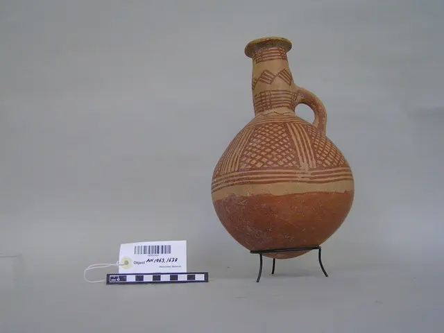 White Painted II round-mouthed jug - image 1