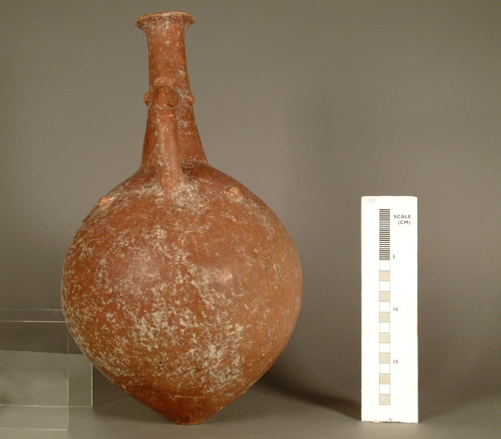 jug - image 1