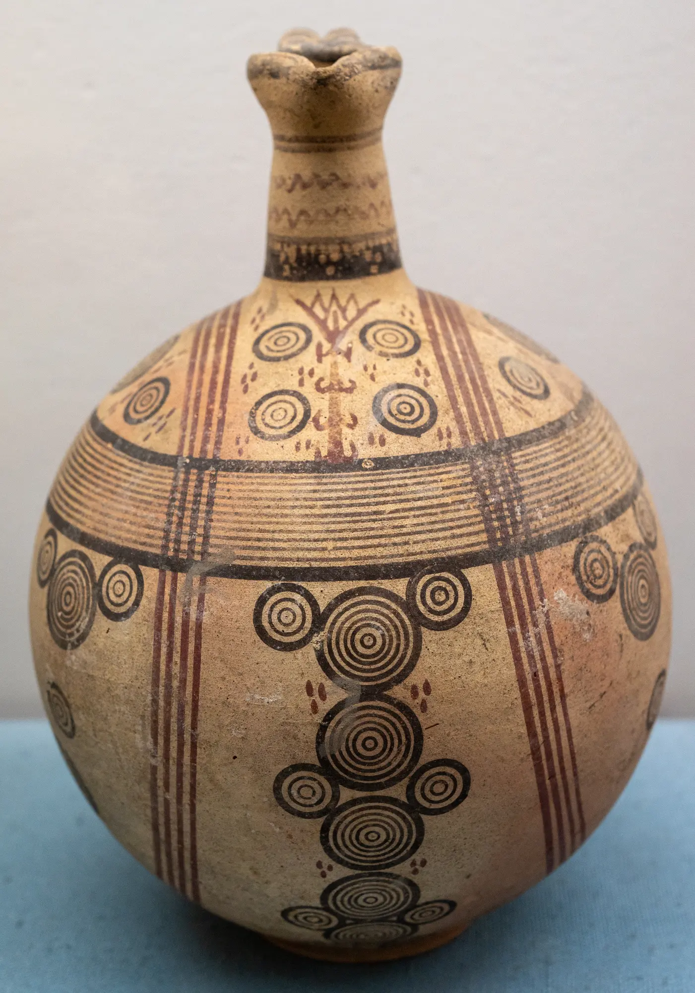 Bichrome Oinochoe - image 1