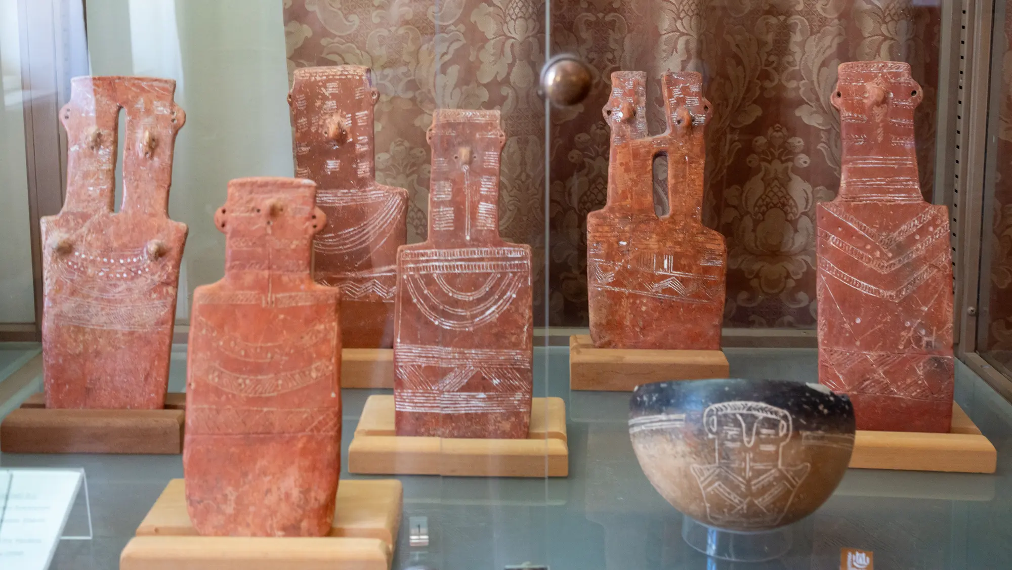 Assorted Plank Figures - image 1