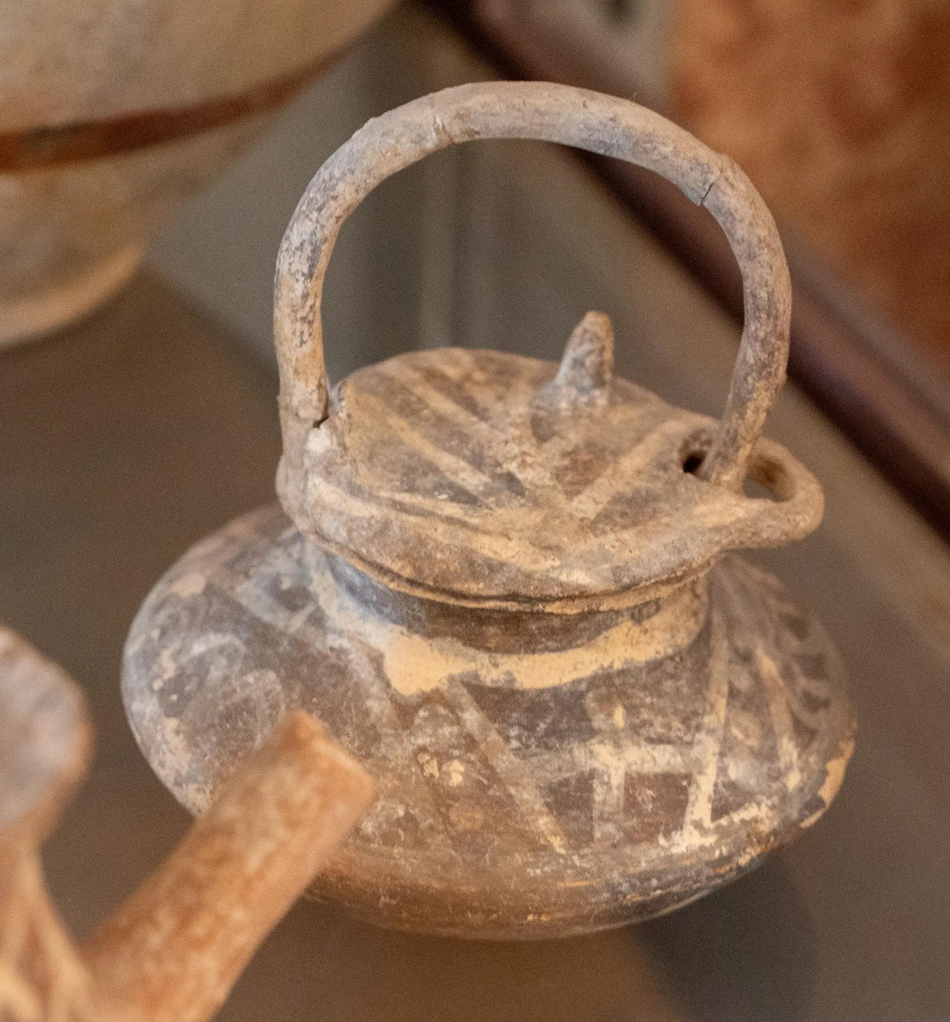 Small Black Slip Vessel - image 1