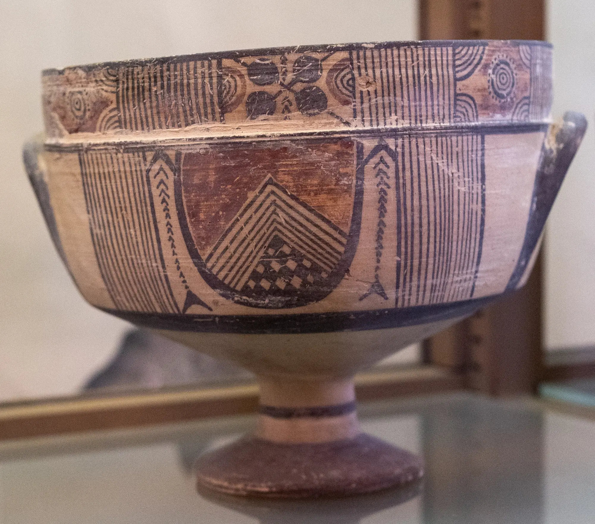 Bichrome Kylix - image 1