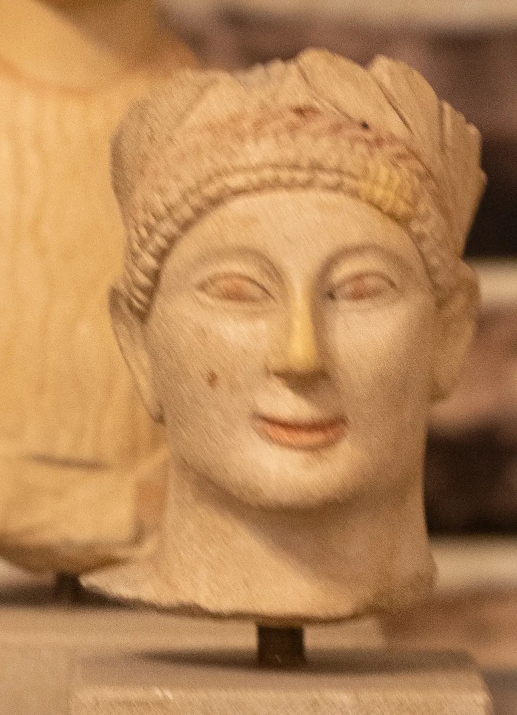 Limestone head - image 1