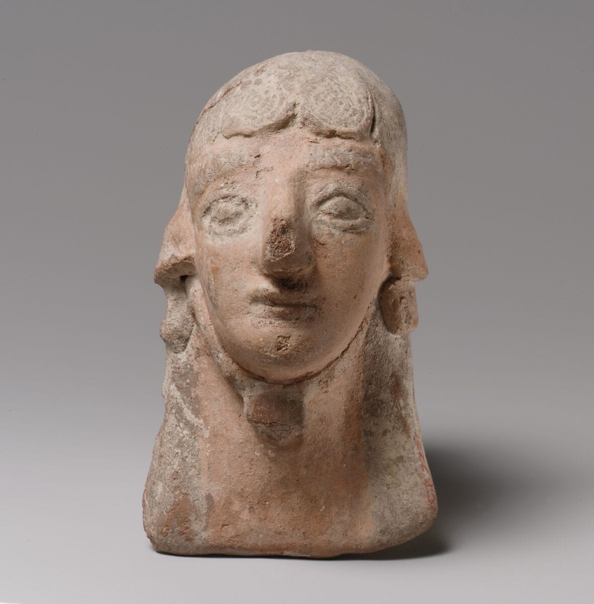 Female protome-mask - image 1