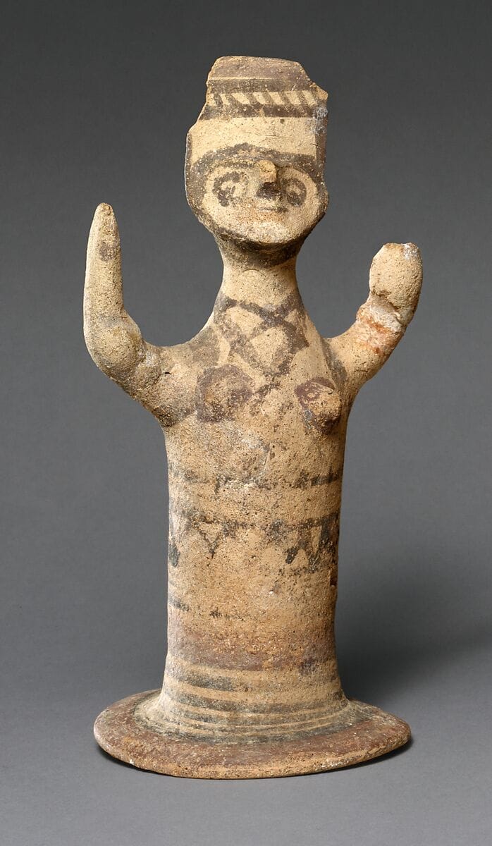 Terracotta female figure - image 1