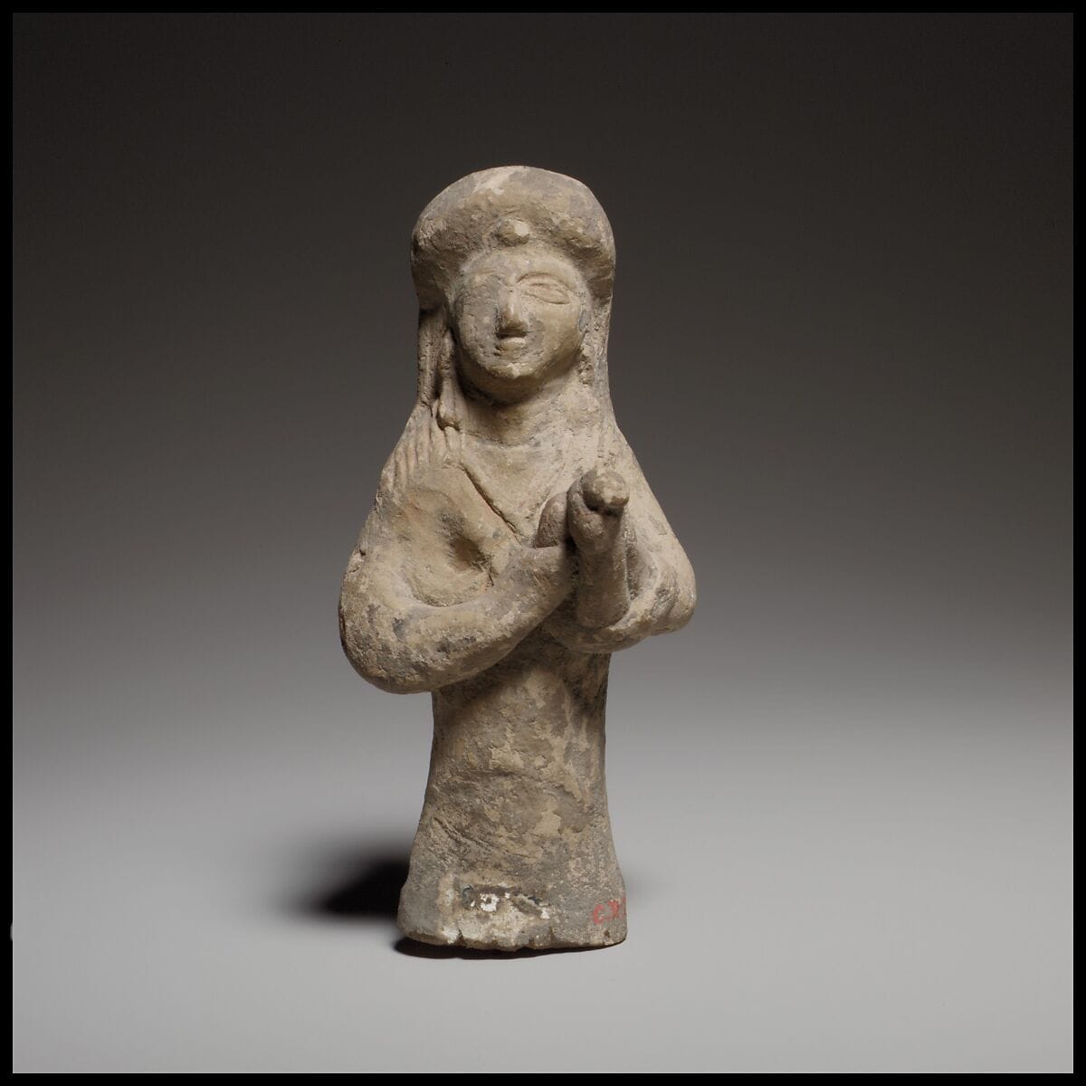 Standing female lyre player - image 1