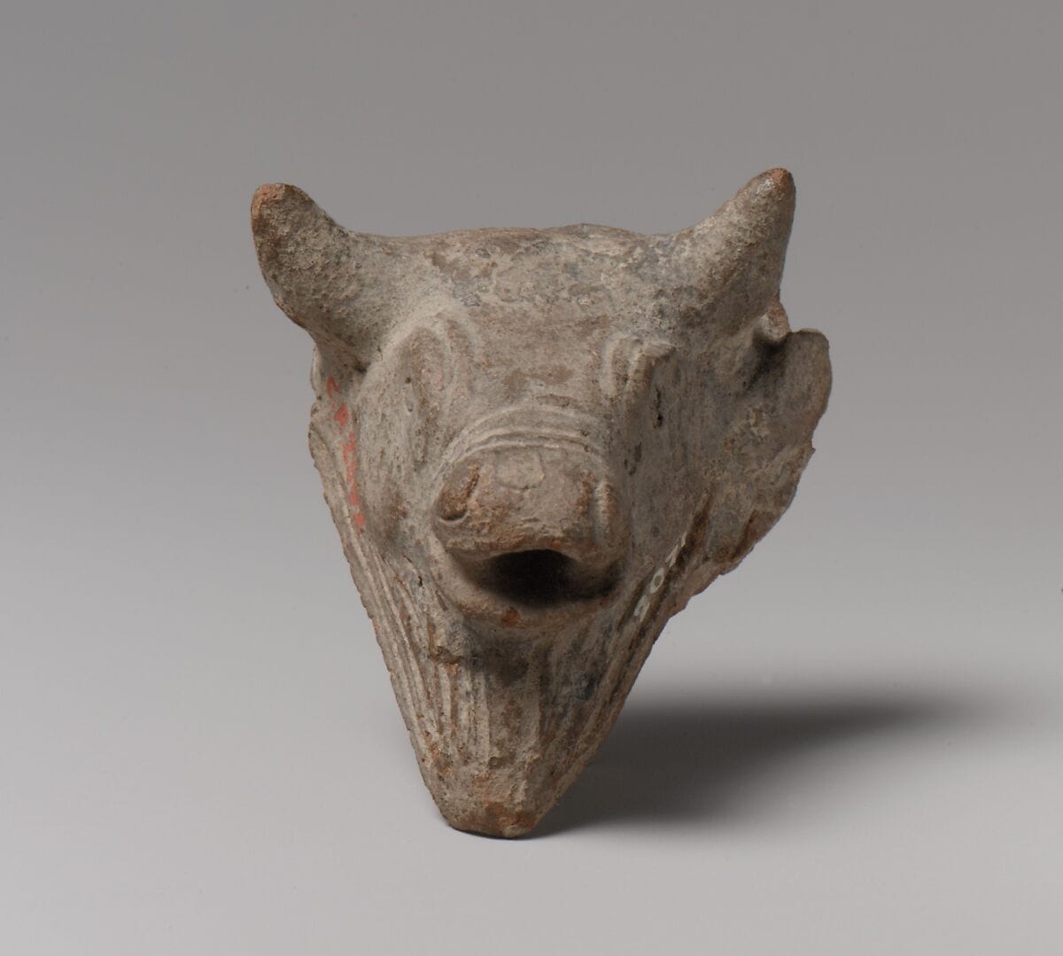 Bull's head mask - image 1