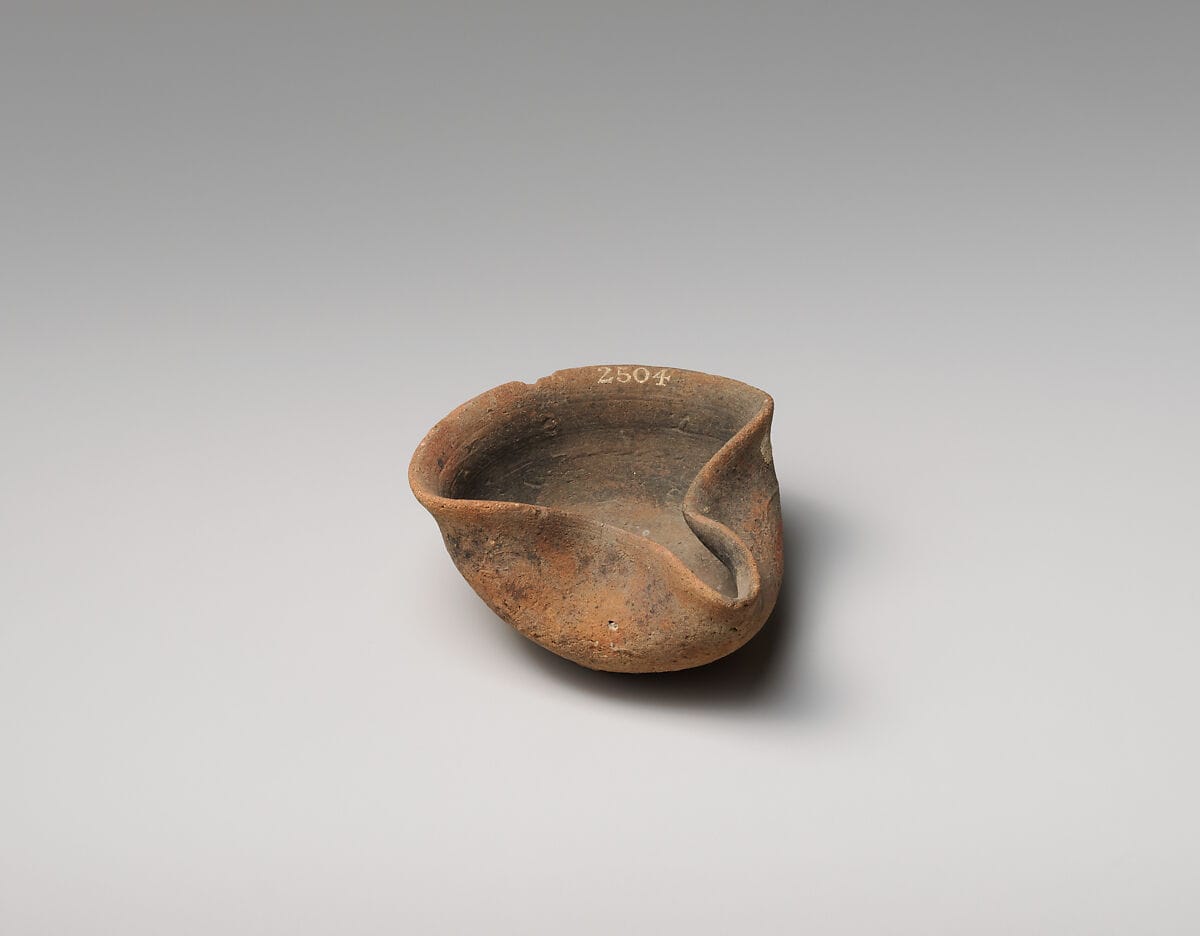 Terracotta saucer-shaped lamp - image 1