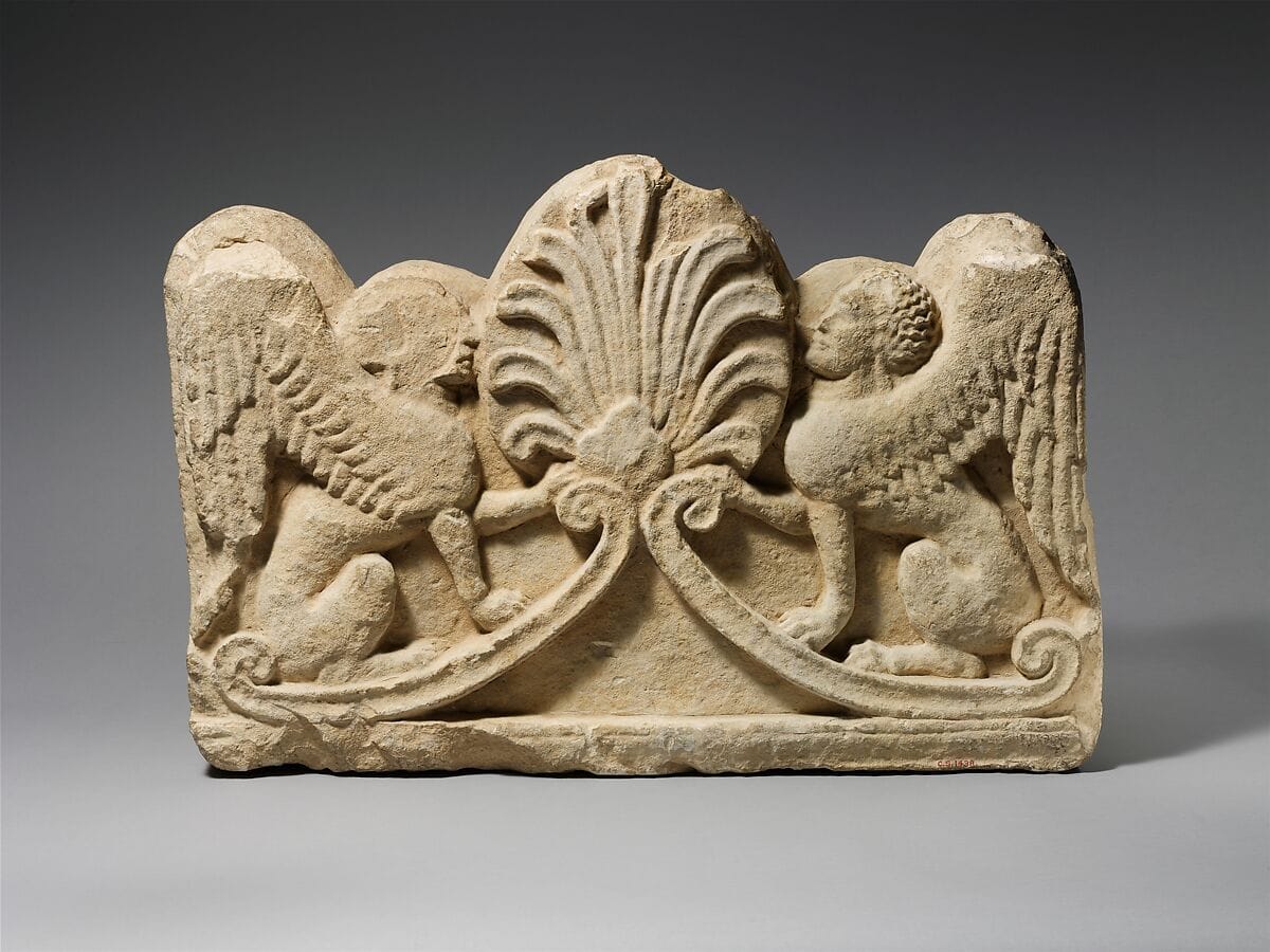 Limestone grave relief with two sphinxes - image 1