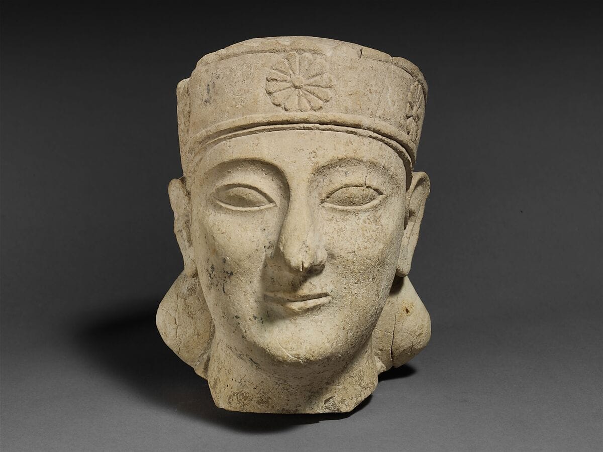 Limestone head of a beardless male with a diadem - image 1