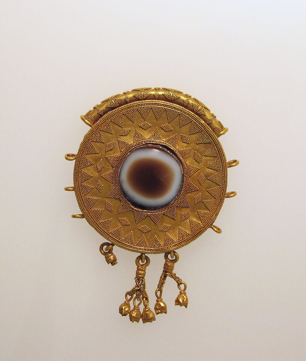 Pendant disc with bells - image 1