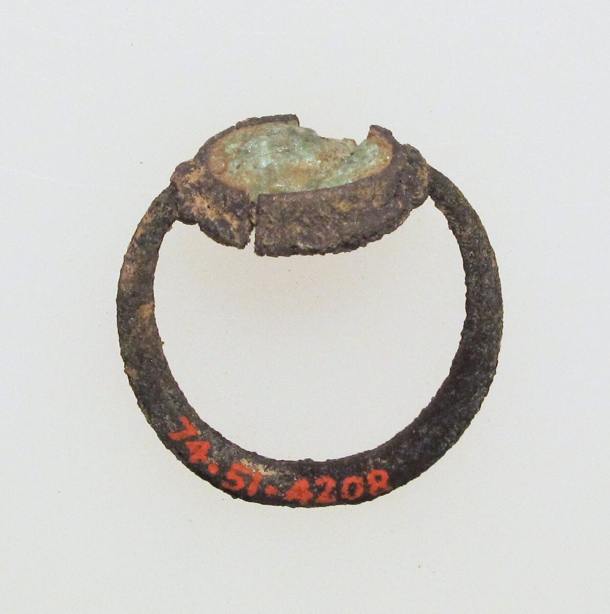Ring with scarab - image 1