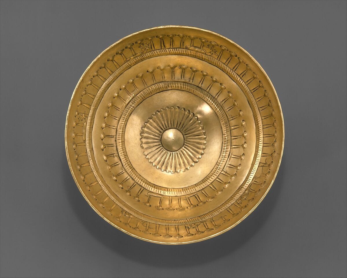 Gold bowl - image 1