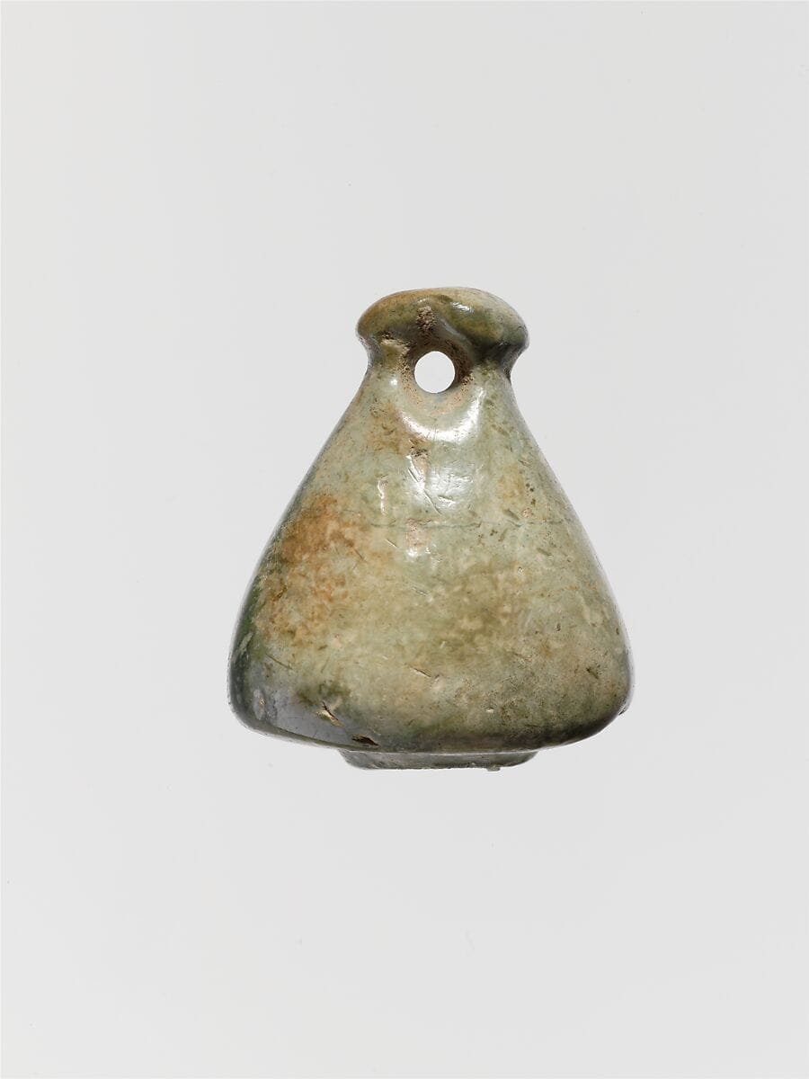 Serpentinite pendant - image 1