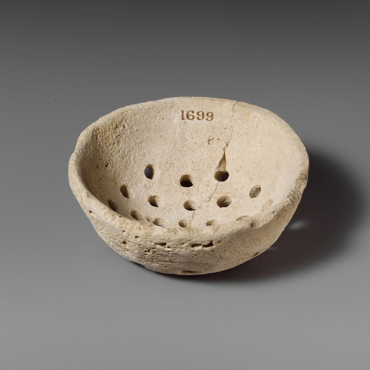 Limestone strainer - image 1