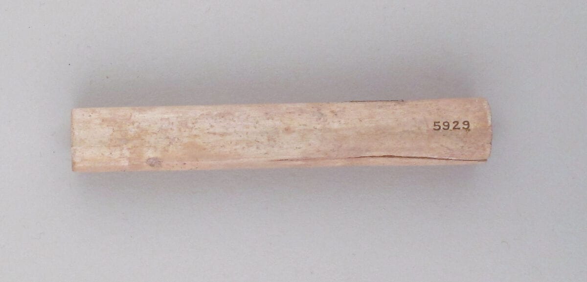 Toilet box or handle - image 1