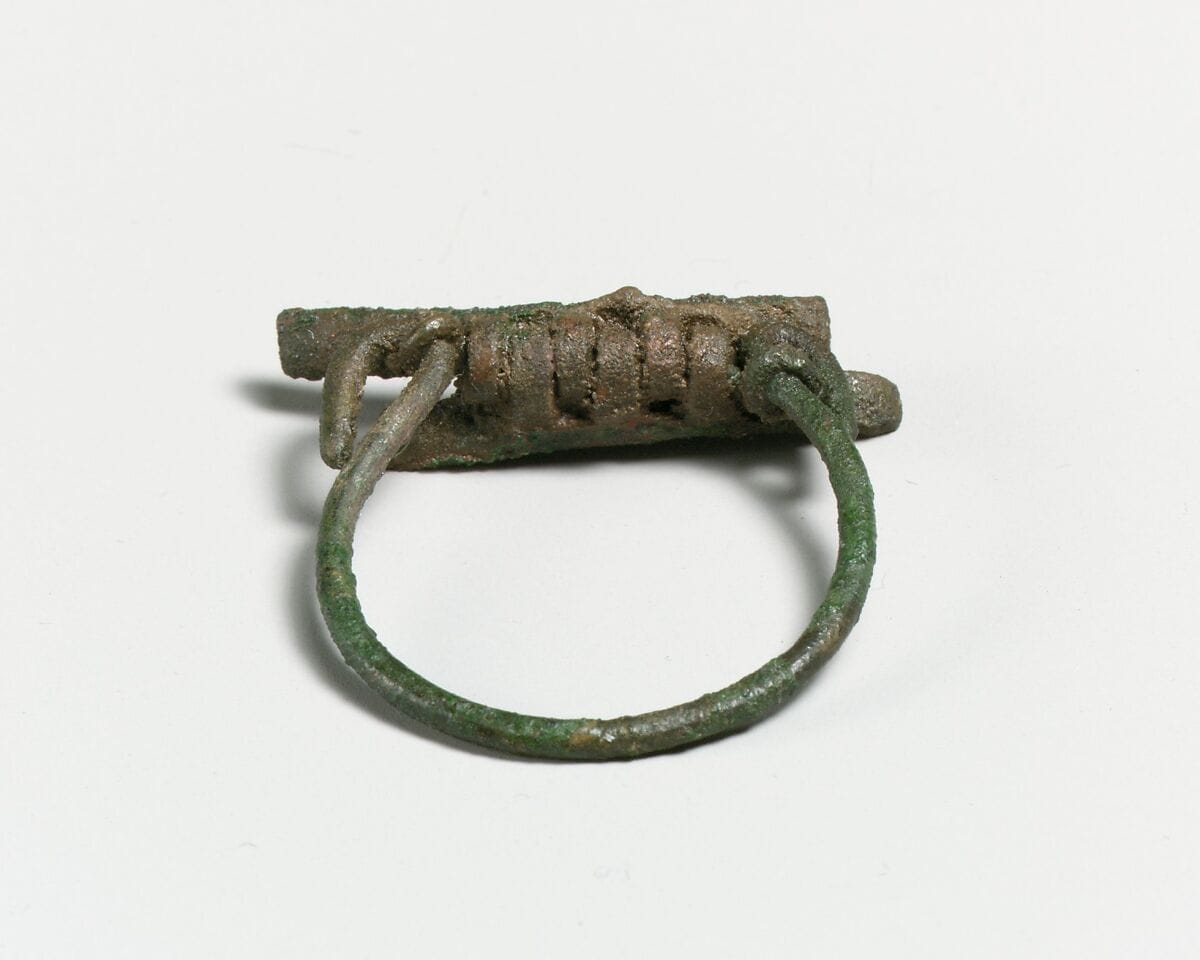 Handle of a bowl - image 1