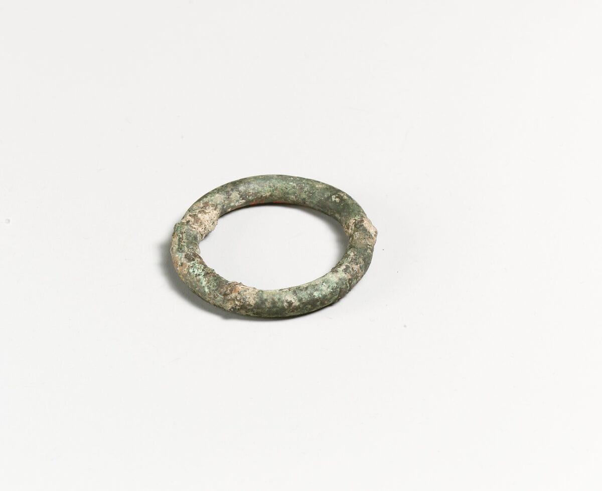 Ring - image 1