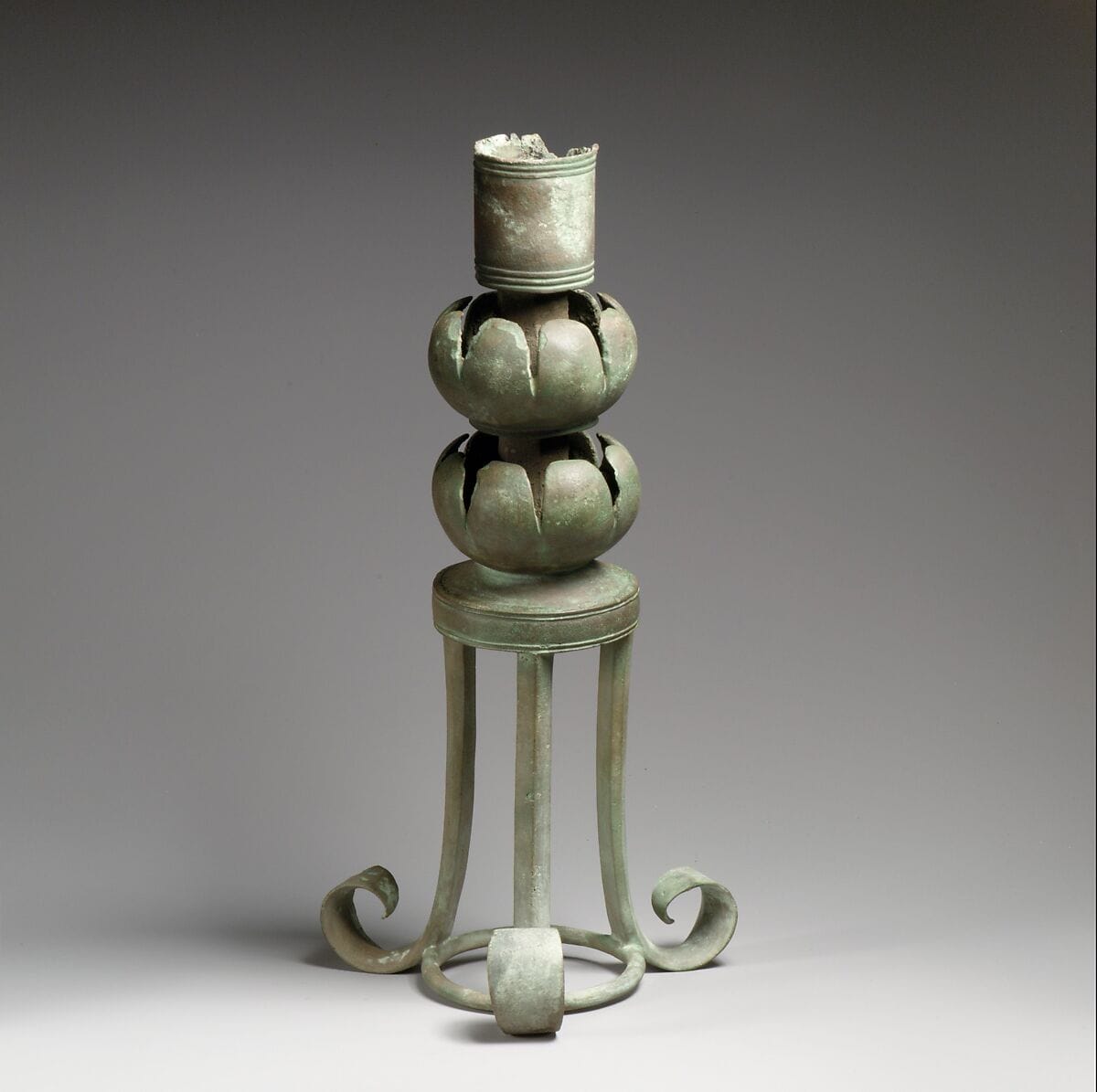 Bronze lamp holder - image 1