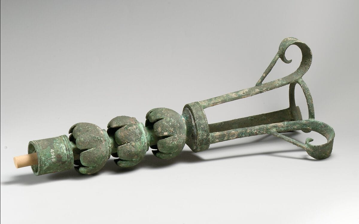 Bronze lamp holder - image 1