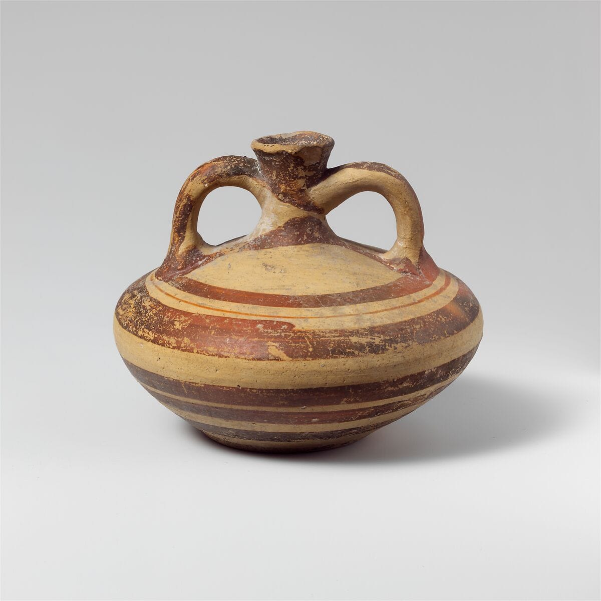 Terracotta stirrup jar - image 1