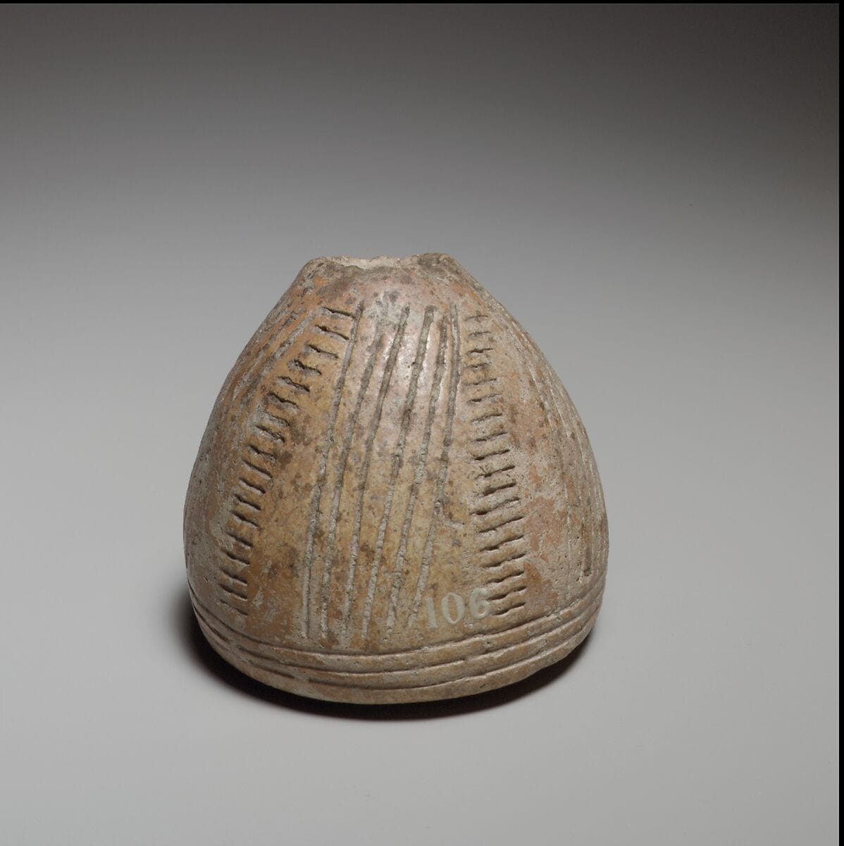 Conical-hemispherical spindle-whorl with flat base - image 1